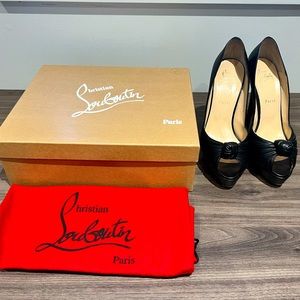 Christian Louboutin - Black Leather Lady Gres Pumps